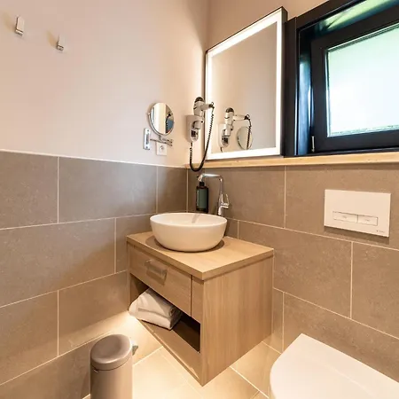 Elegant Mansion With Pools Casa vacanze *